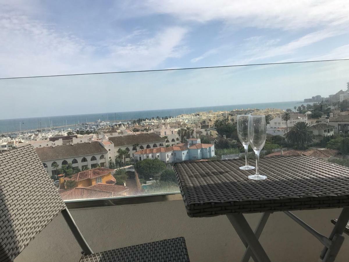 Apartment Sol Carihuela Torremolinos Exterior photo